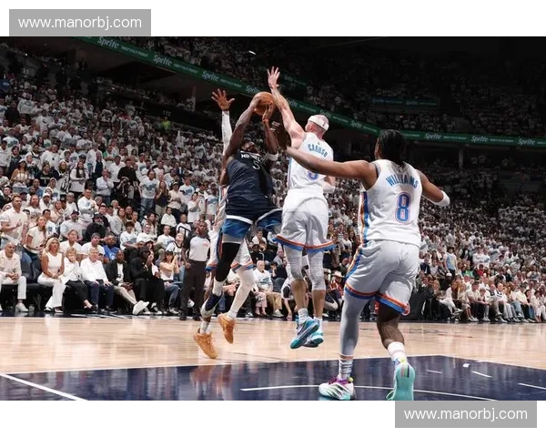 以贴身防守为核心提升篮球比赛竞争力的战术分析与应用技巧